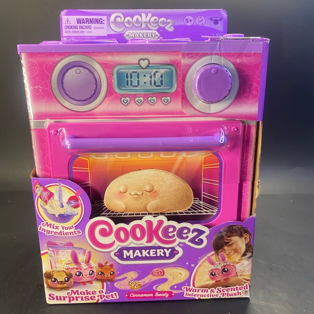 Cookeez makery CINNAMON TREATZ SURPRISE Plush Pet- Great Christmas Toy